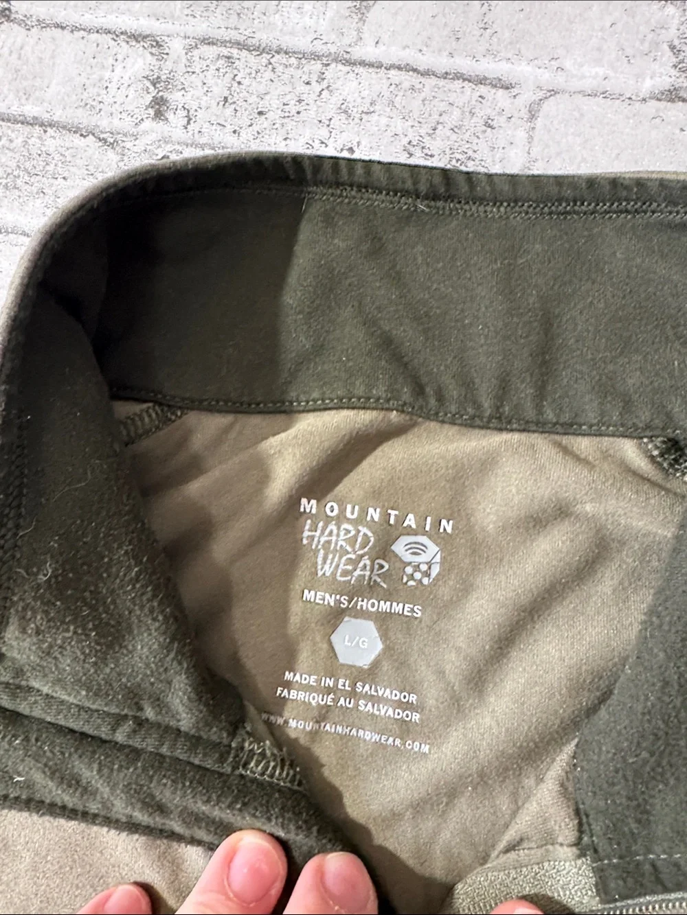 Mountain Hardwear mens L Large green 1/4 zip pullover outdoor base layer sweater